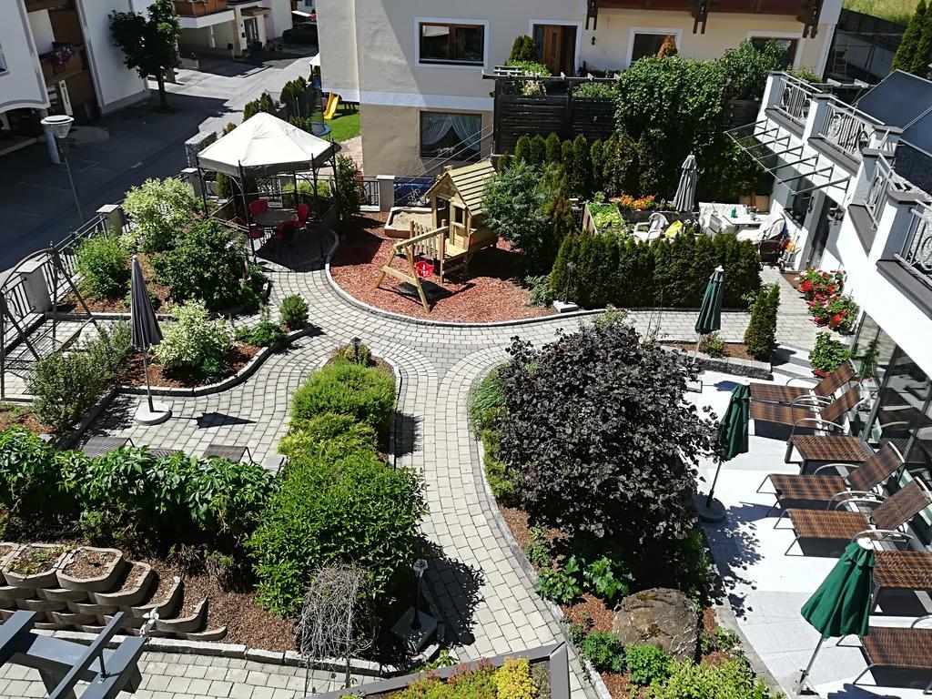 Hotel Garni Romantika Серфаус Экстерьер фото