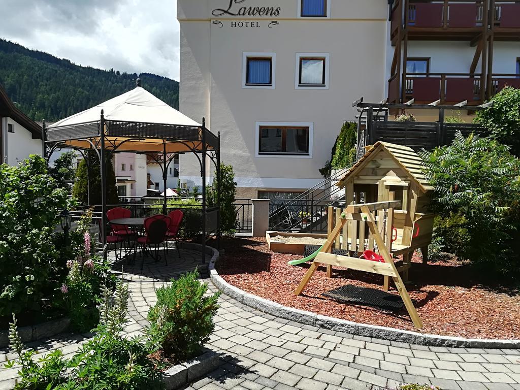 Hotel Garni Romantika Серфаус Экстерьер фото
