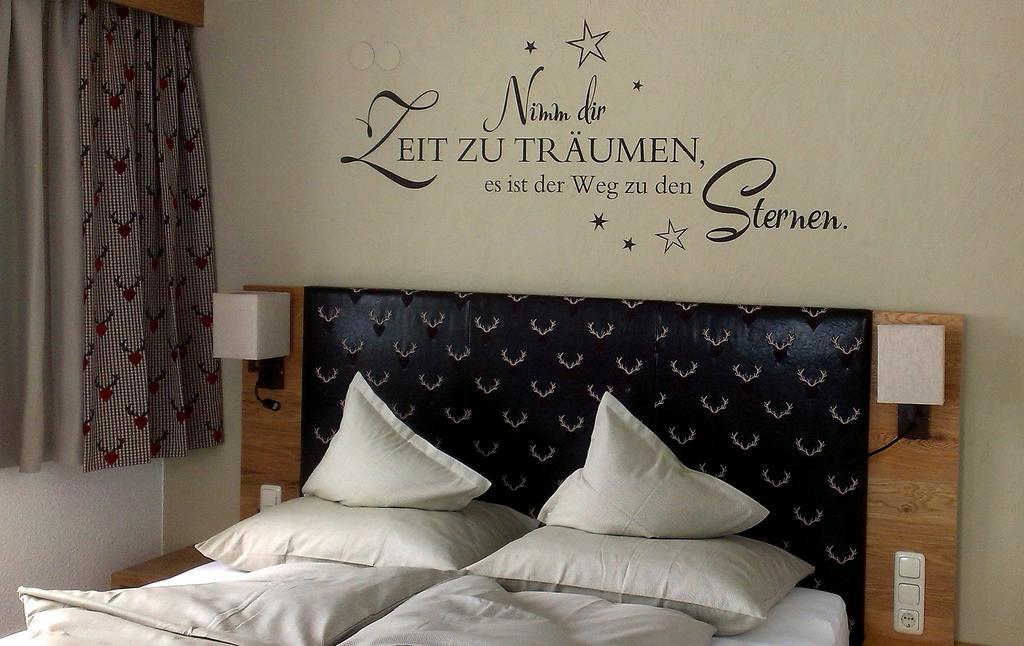 Hotel Garni Romantika Серфаус Экстерьер фото