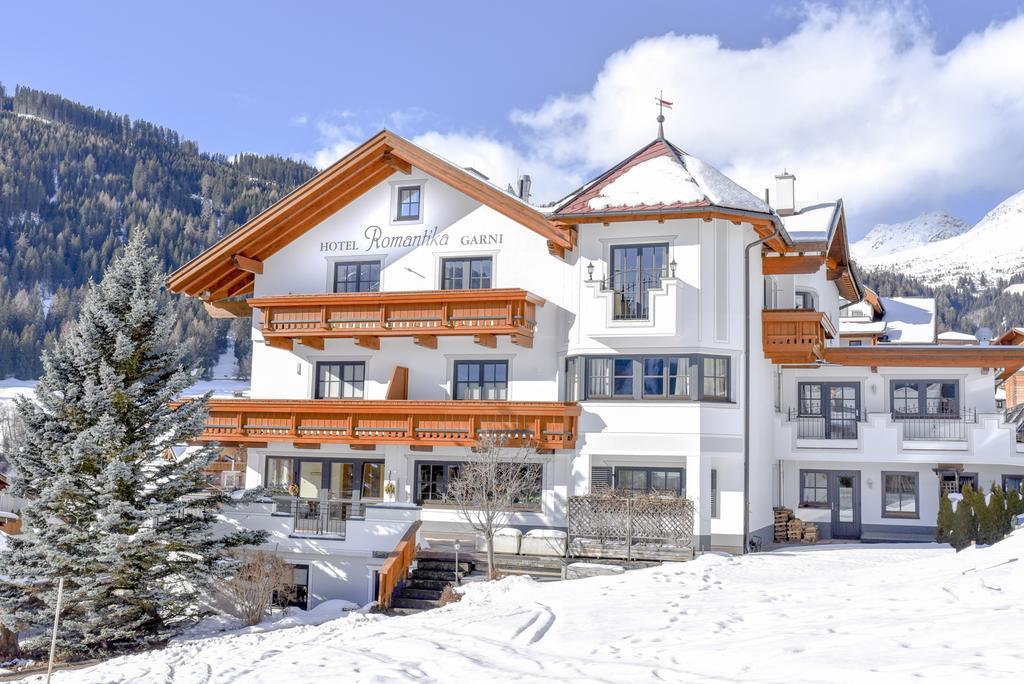 Hotel Garni Romantika Серфаус Экстерьер фото